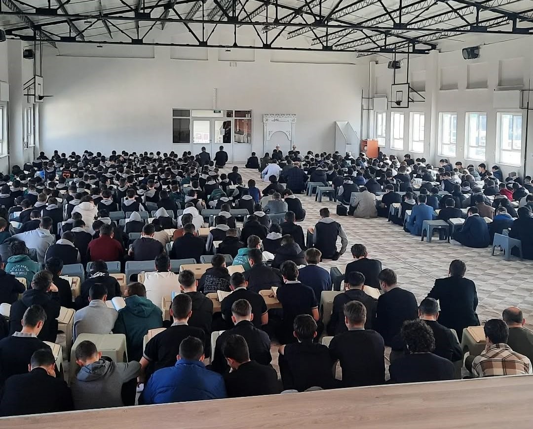 Kütahya’da kalpler Kur’an-ı Kerim ile aydınlandı
