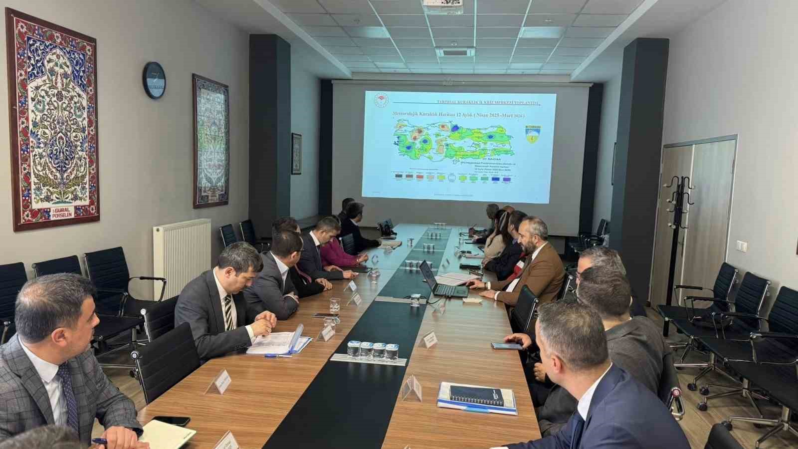 Kütahya’da kuraklık riski masaya yatırıldı
