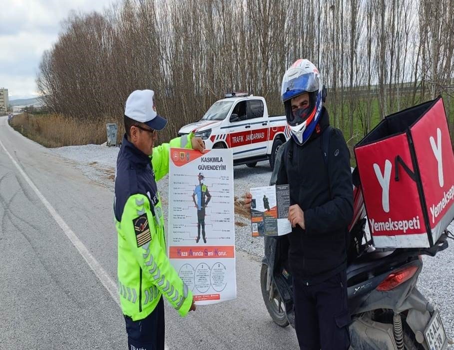 Kütahya’da motosiklet ve motorlu bisiklet sürücülerine yönelik özel denetim
