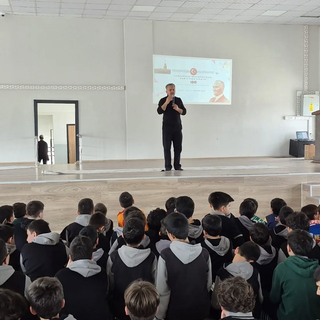 Kütahya’da öğrenciler para tarihine yakından tanıklık etti
