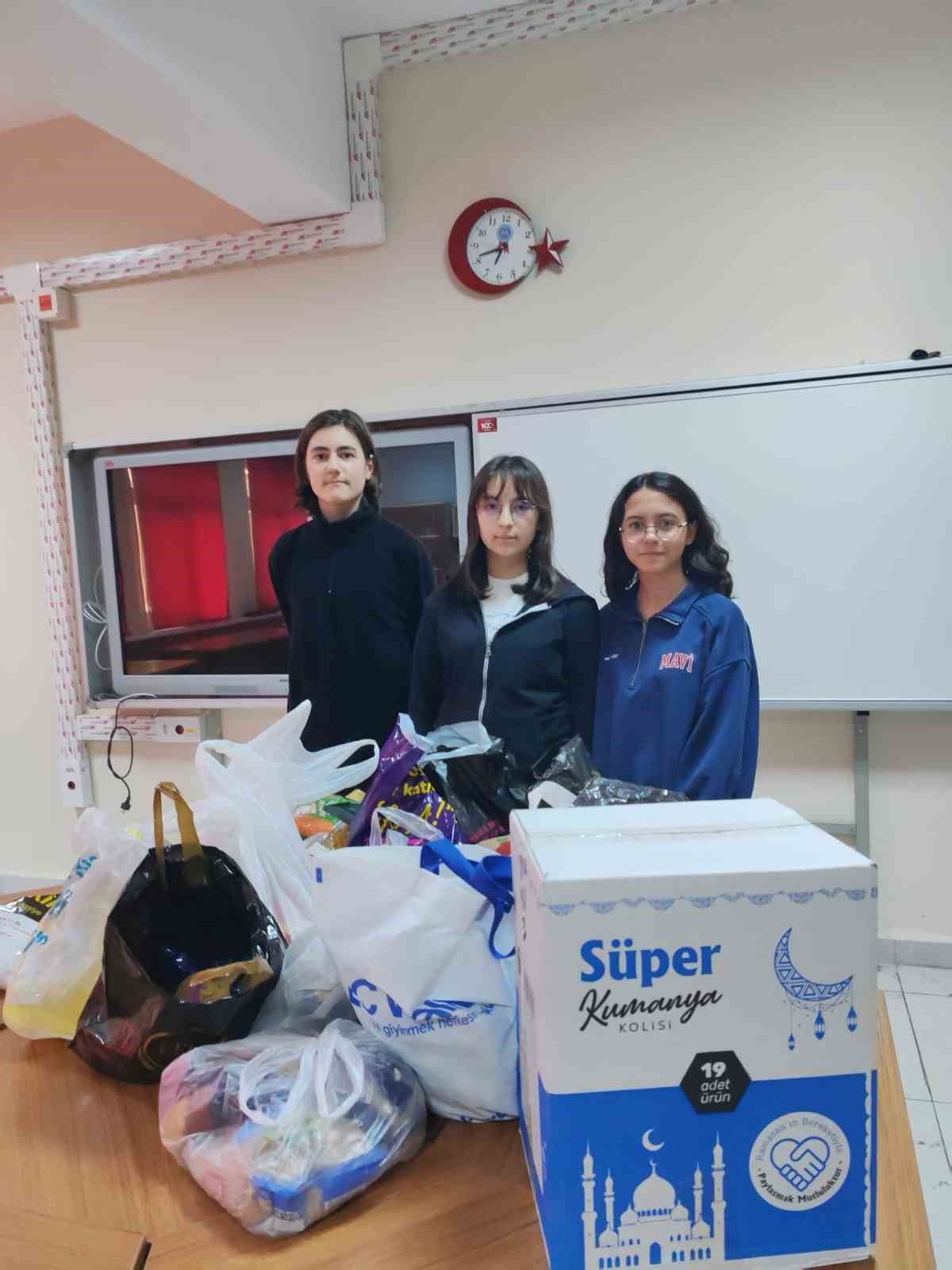 Kütahya’da öğrencileri iyilikte yarıştı
