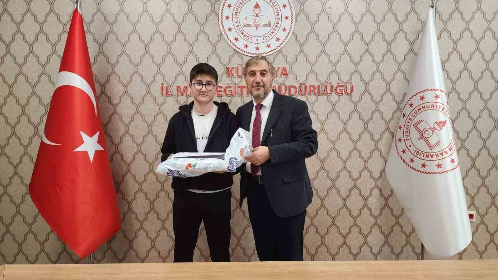 Kütahya’da "Okulda Nezaket Hareketi" Resim Yarışması Ödül Töreni düzenlendi
Kütahya’da "Okulda Nezaket Hareketi" Resim Yarışması Ödül Töreni düzenlendi