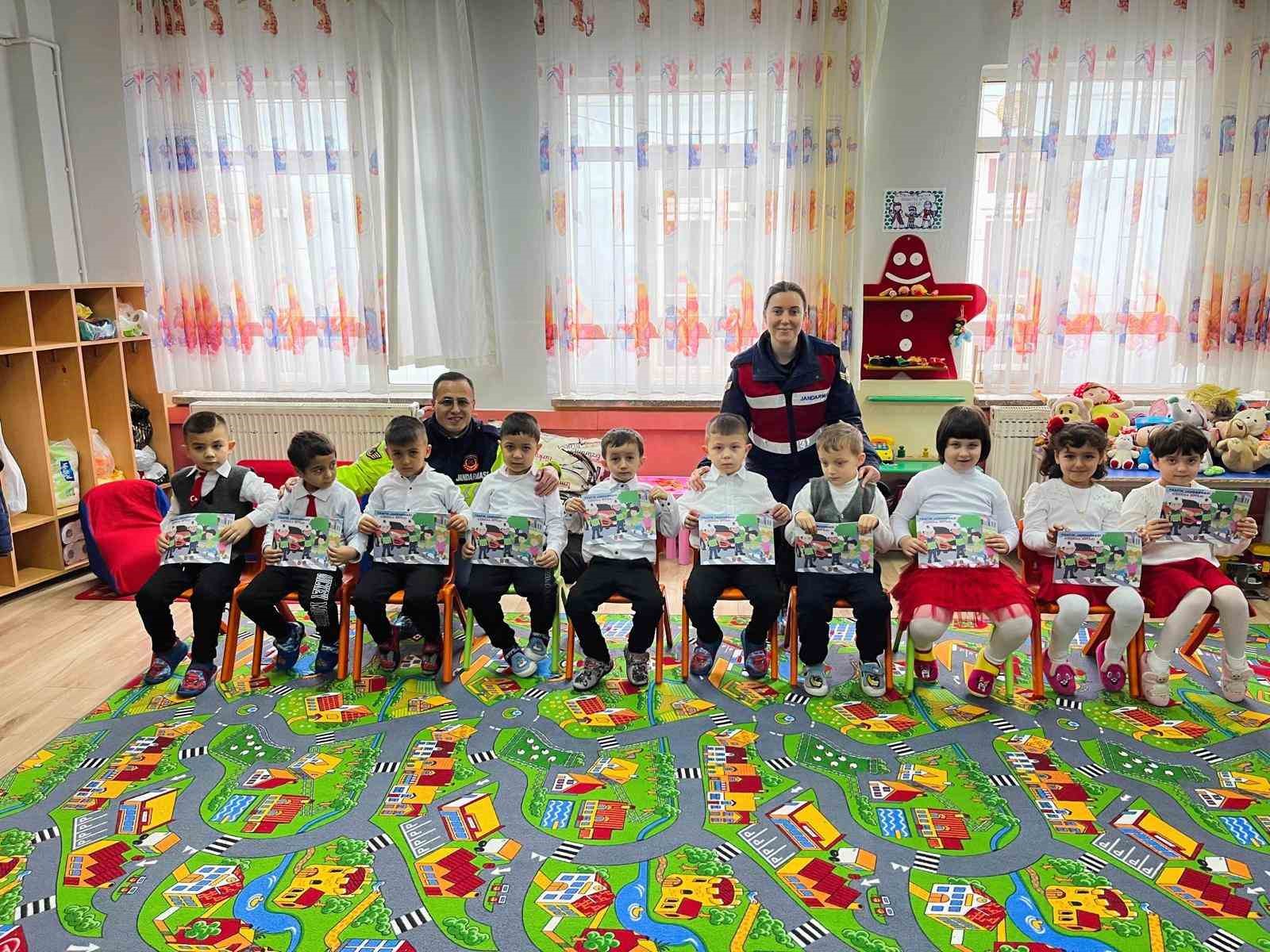 Kütahya’da okullar ve çevresinde güvenlik tedbirleri artırıldı
