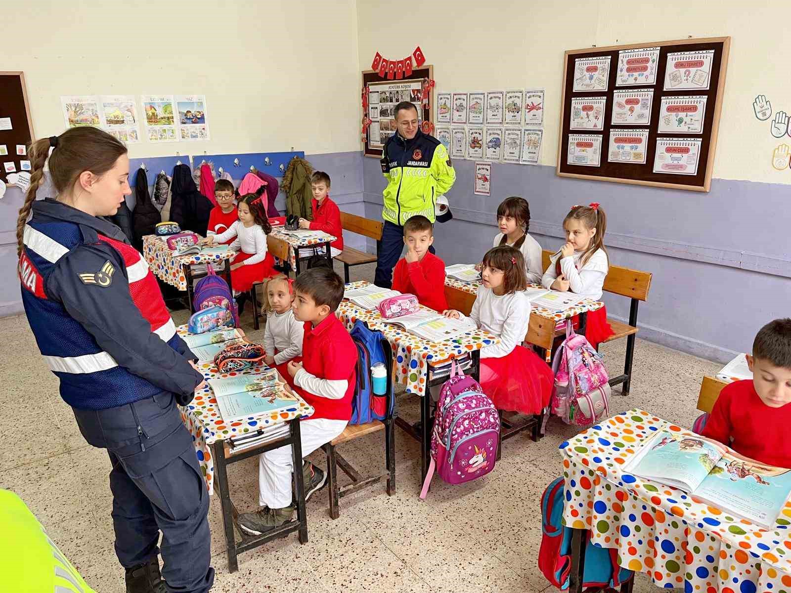 Kütahya’da okullar ve çevresinde güvenlik tedbirleri artırıldı
