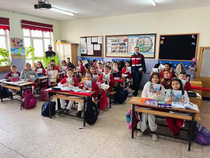 Kütahya’da okullar ve çevresinde güvenlik tedbirleri artırıldı
