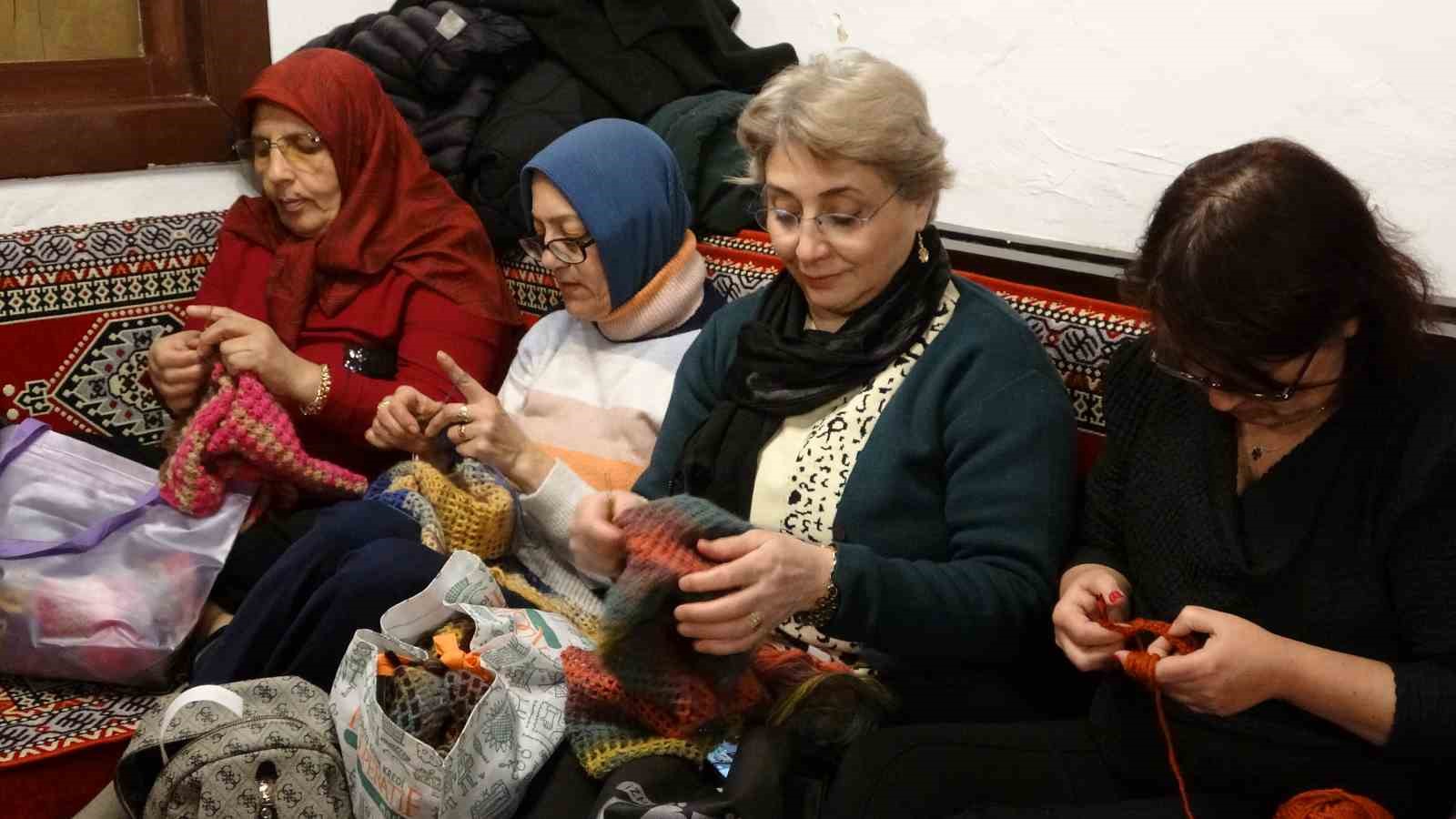 Kütahya’da "Örgünü al da gel" etkinliği kadınları bir araya getirdi
