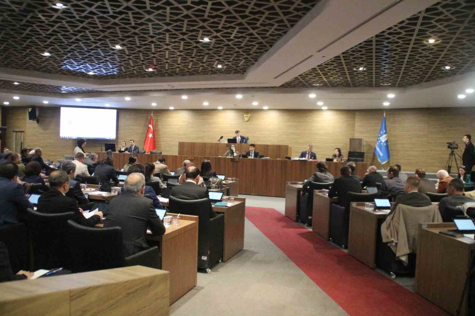 Kütahya’da şehir içi toplu taşıma ücretlerine zam
Kütahya’da şehir içi toplu taşıma ücretlerine zam