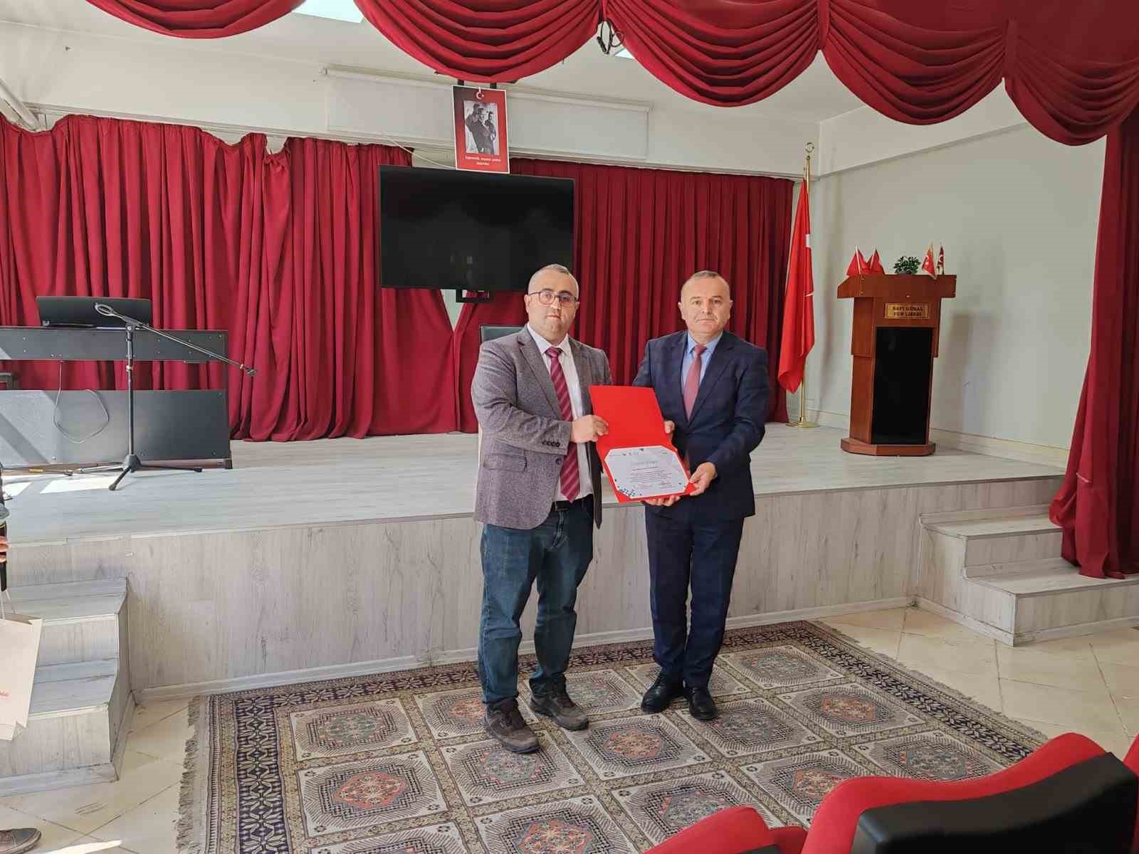 Kütahya’da "Sürdürülebilir Toplumlar" temalı bilim söyleşisi
