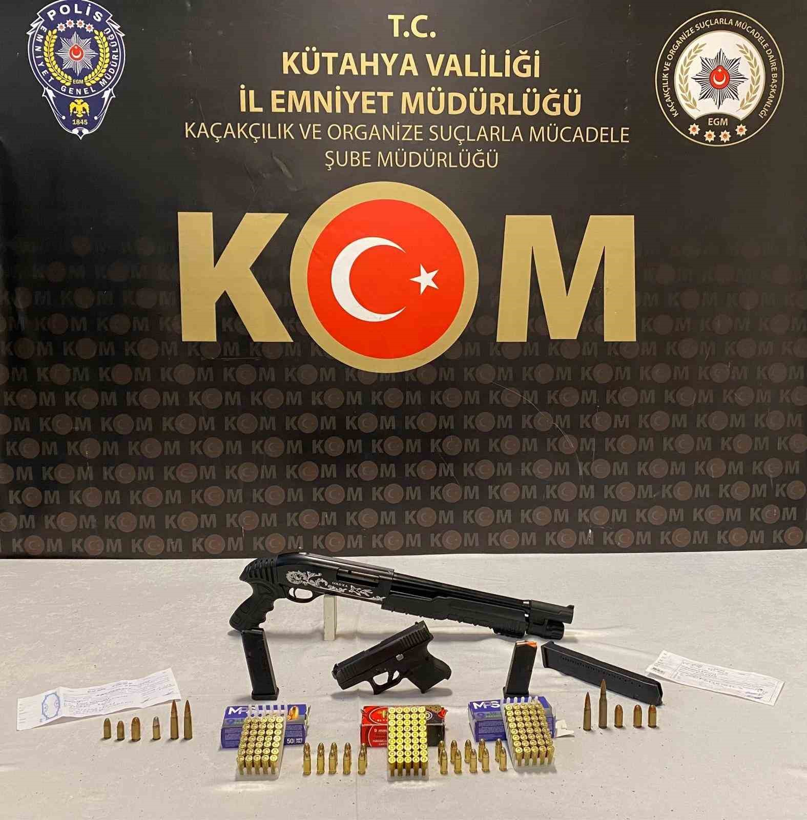 Kütahya’da tefecilik ve silah ticareti operasyonu
