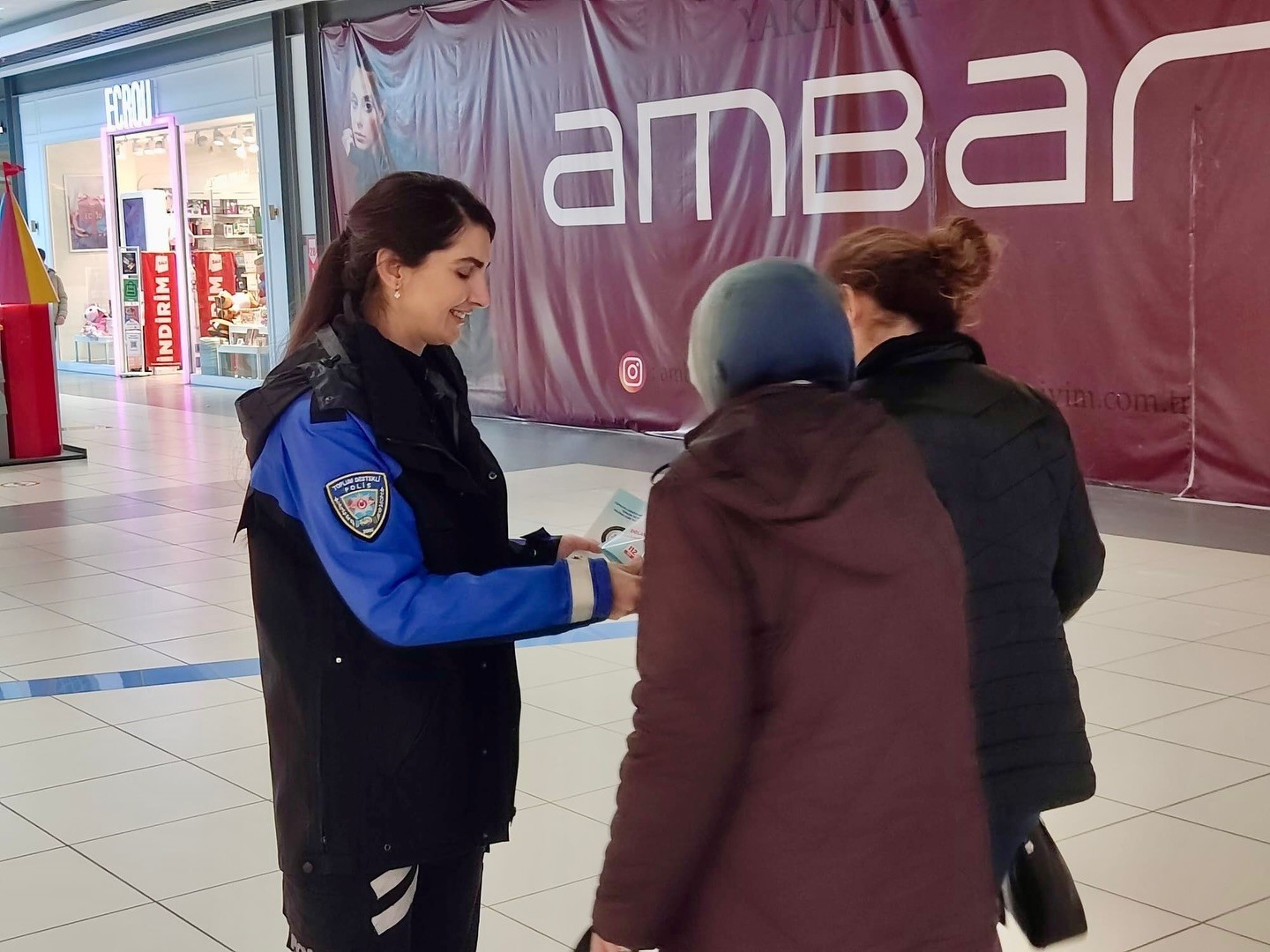 Kütahya’da Toplum Destekli Polislerden esnaf ve vatandaşlara bilgilendirme
