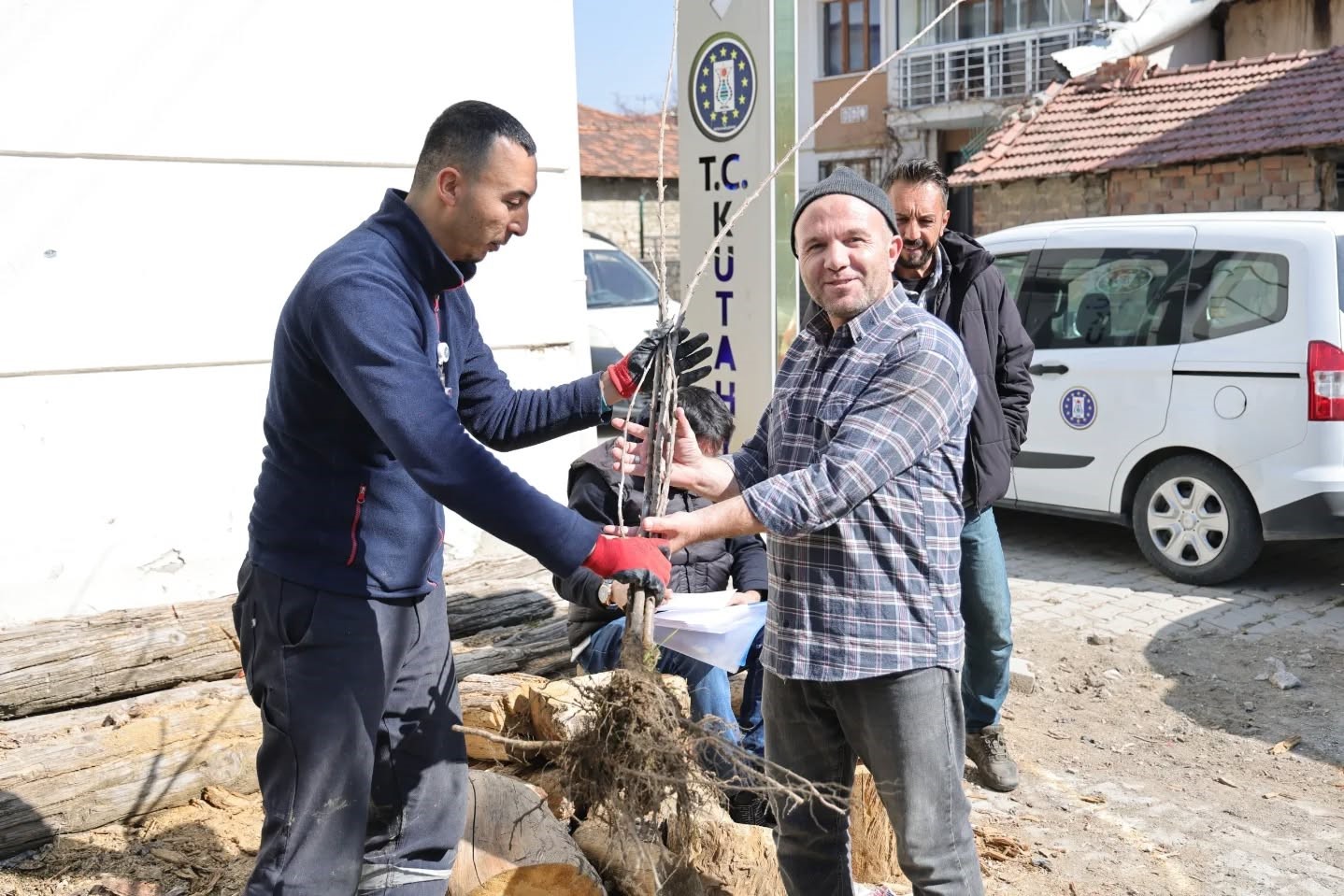 Kütahya’da yerel kiraz türleri yeniden toprakla buluşuyor
