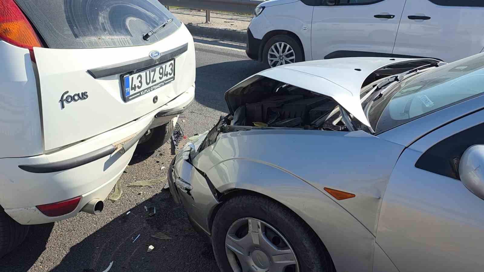 Kütahya’da zincirleme trafik kazası: 1 yaralı
