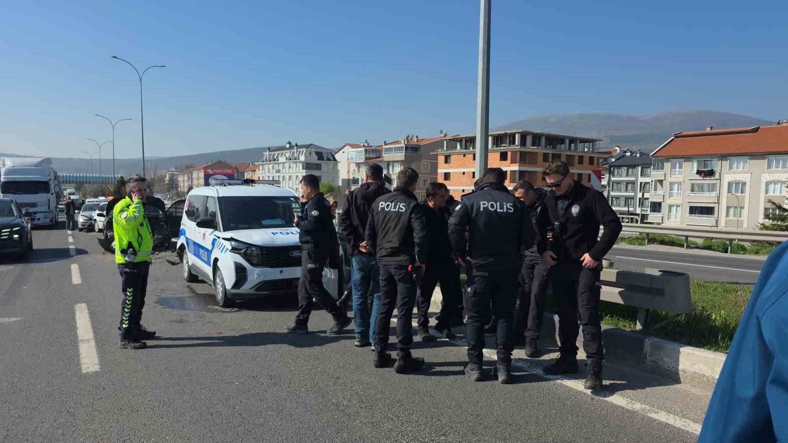Kütahya’da zincirleme trafik kazası: 1 yaralı
