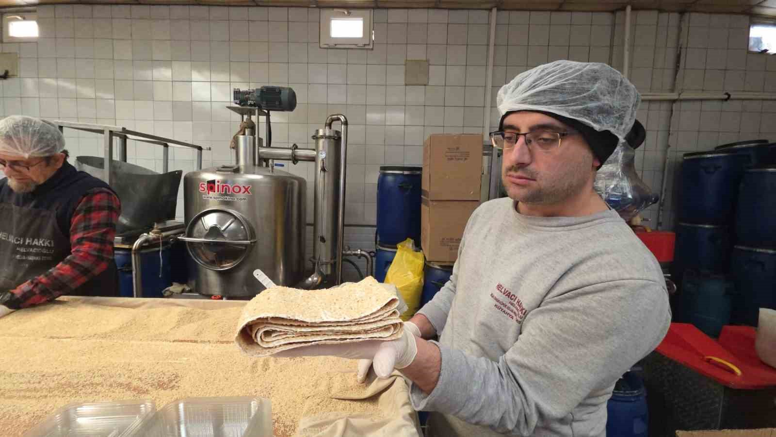 Kütahya’nın 128 yıllık Ramazan lezzeti: Paşa Helvası
Kütahya’nın 128 yıllık Ramazan lezzeti: Paşa Helvası