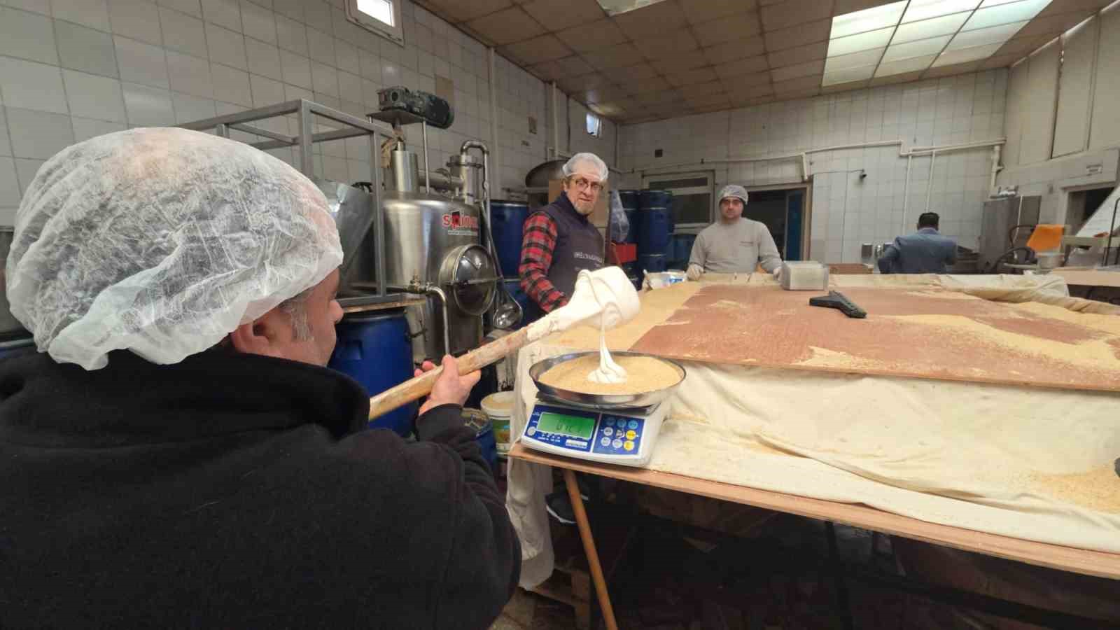 Kütahya’nın 128 yıllık Ramazan lezzeti: Paşa Helvası
Kütahya’nın 128 yıllık Ramazan lezzeti: Paşa Helvası