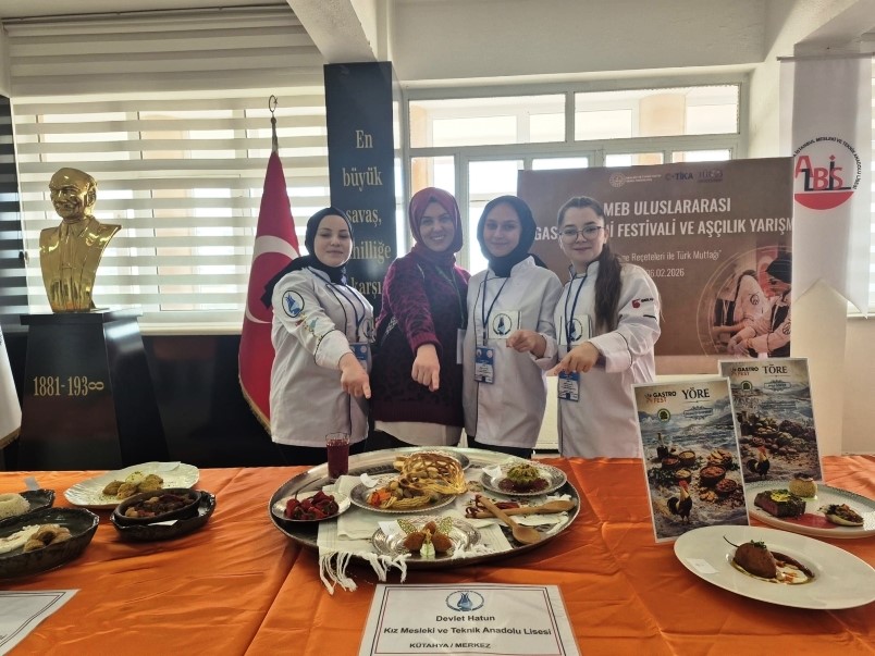 Kütahya’nın 4 meslek lisesi Uluslararası Gastronomi Yarışması’nda madalya kazandı
