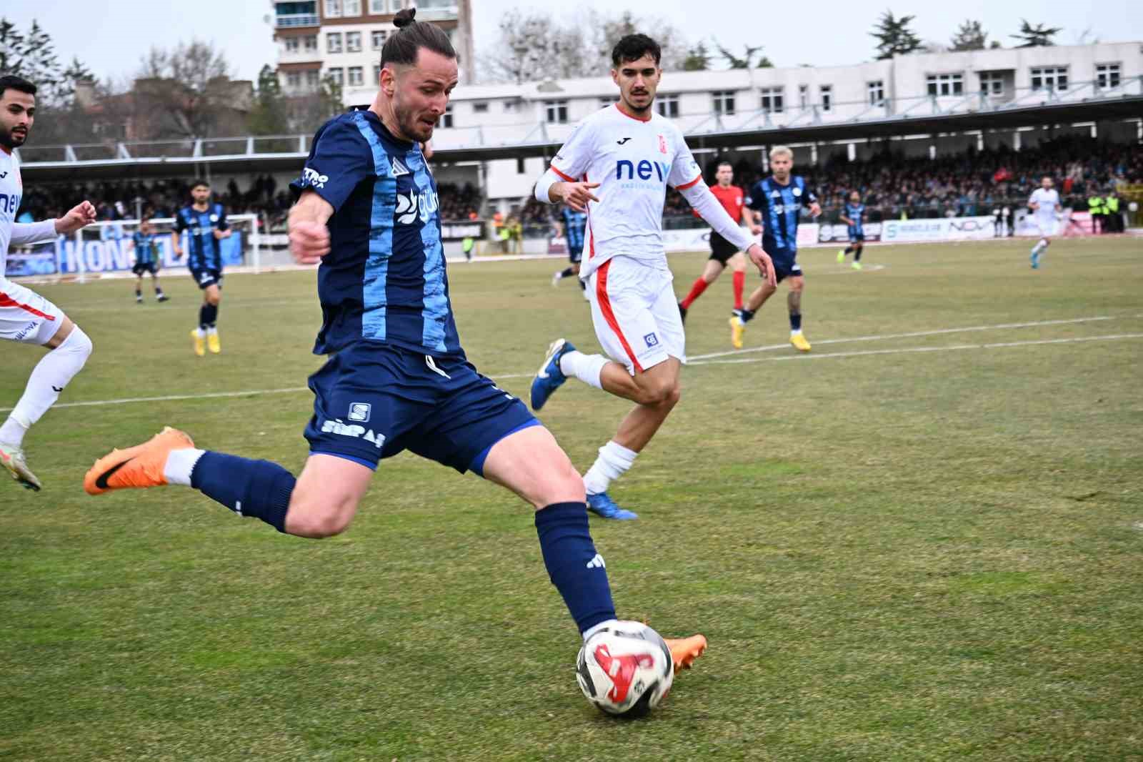 Kütahyaspor, Balıkesirspor’u 2-1 mağlup etti
