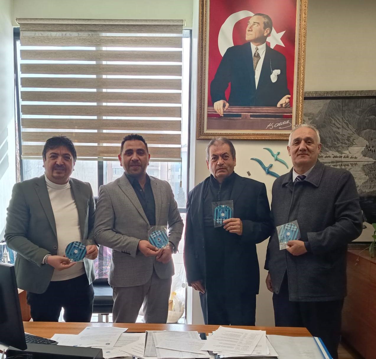 Kütahyaspor’un 60. yıl albümü yöneticilere takdim edildi
