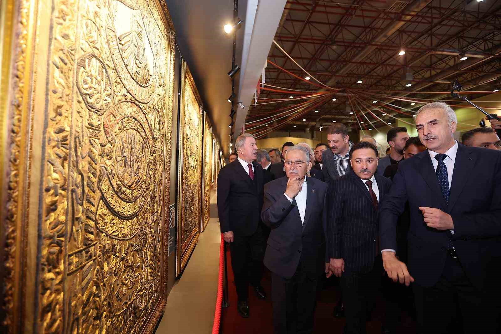 Kutsal Emanetler ve Vakıf Eserleri Sergisi açıldı
