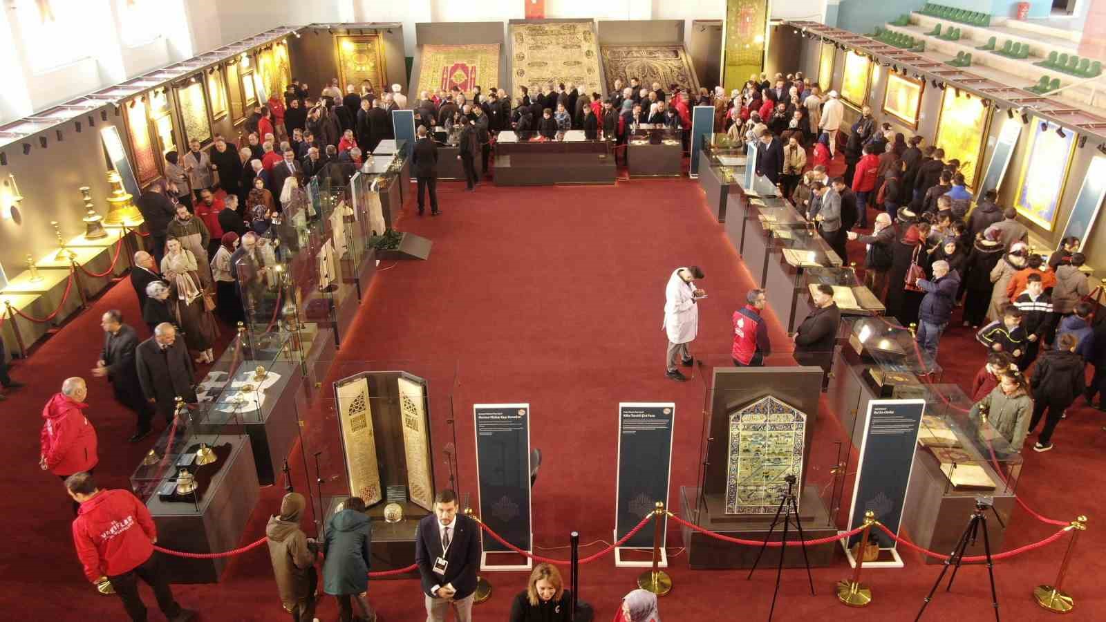 Kutsal emanetlere Kastamonu’da yoğun ilgi
