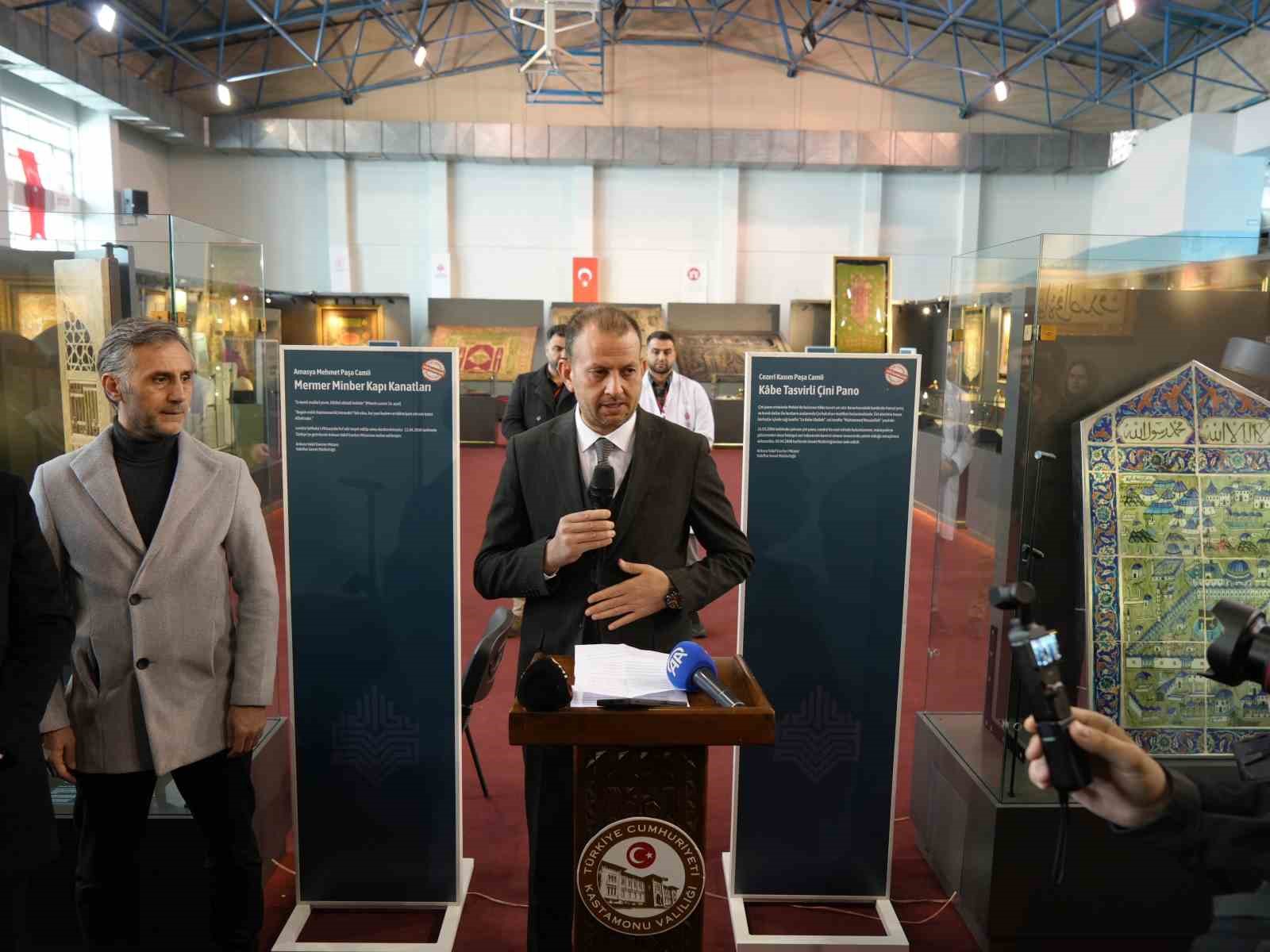 Kutsal emanetlere Kastamonu’da yoğun ilgi
