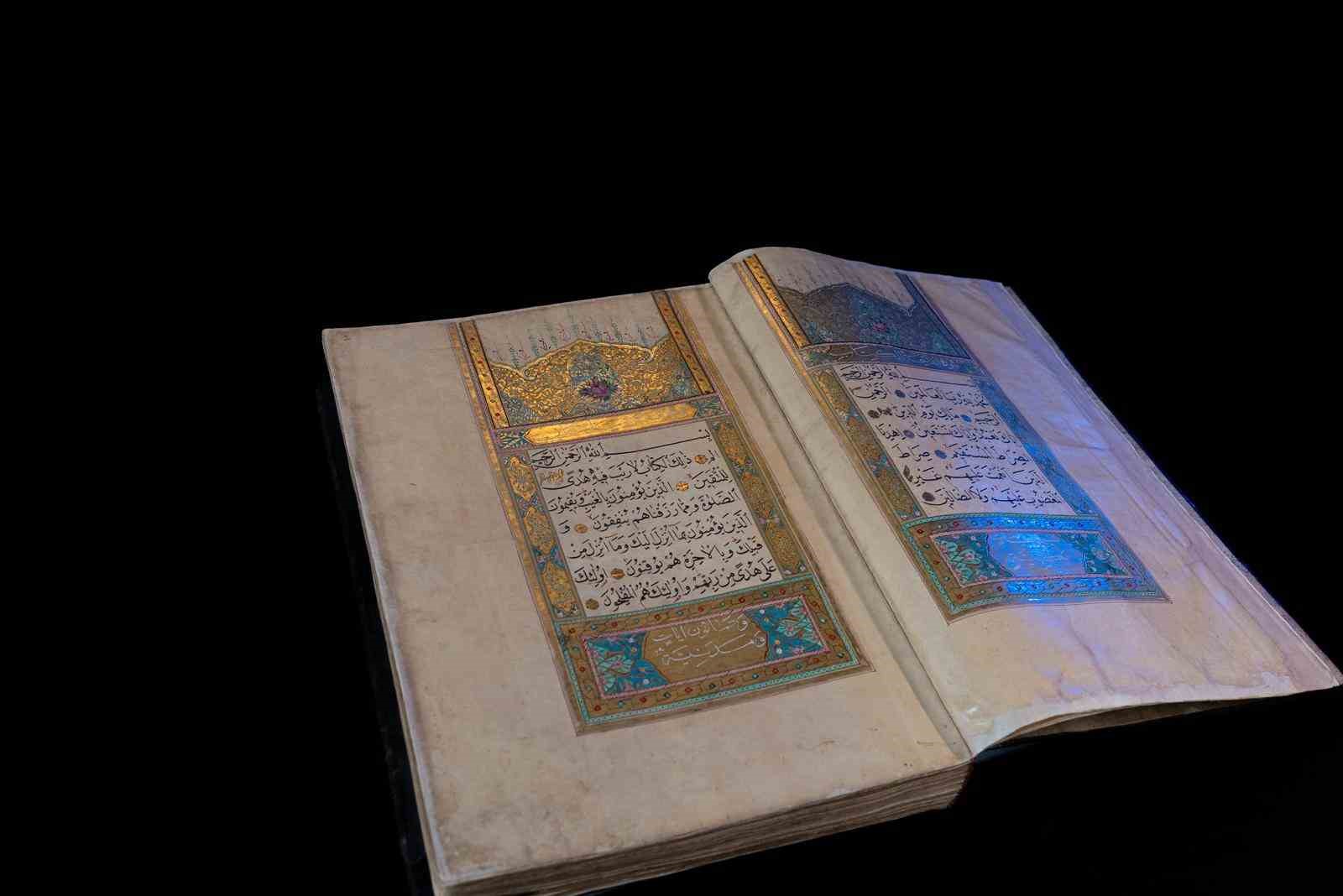 Kutsal emanetlere rekor ziyaret
