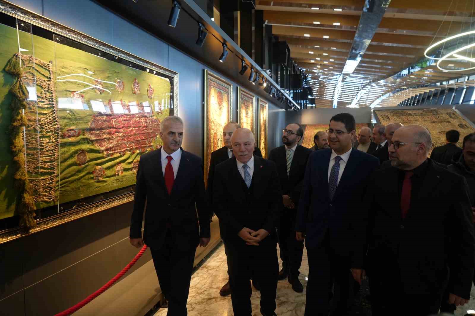 Kutsal Emanetler’in Anadolu yolculuğu Erzurum’dan başladı
