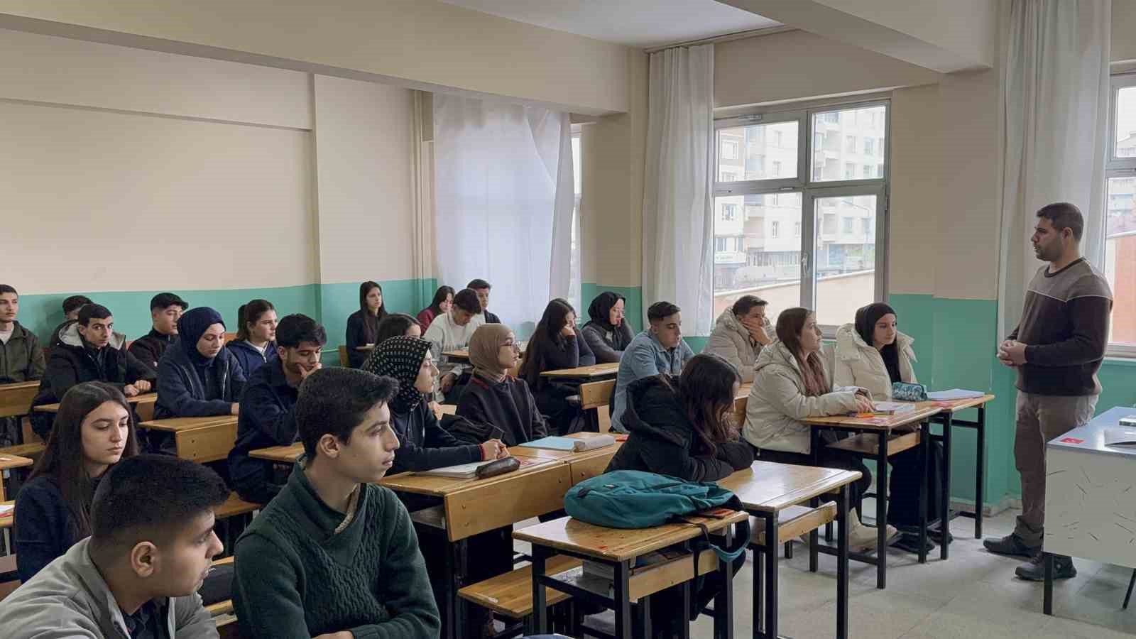 Kutsal topraklarda hayatını kaybeden öğrenci için anma programı
