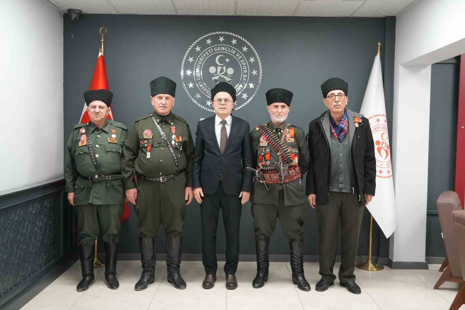 Kuvayi Milliye’den Arslantürk’e ziyaret
