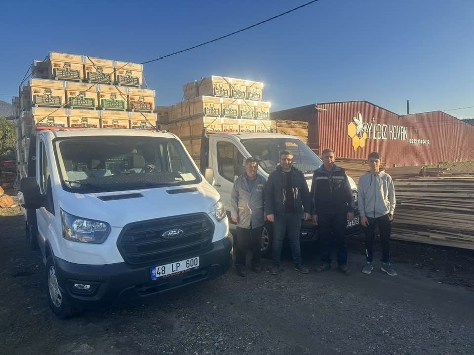 Kuyucak’tan dünyaya kovan ihracatı
Kuyucak’tan dünyaya kovan ihracatı