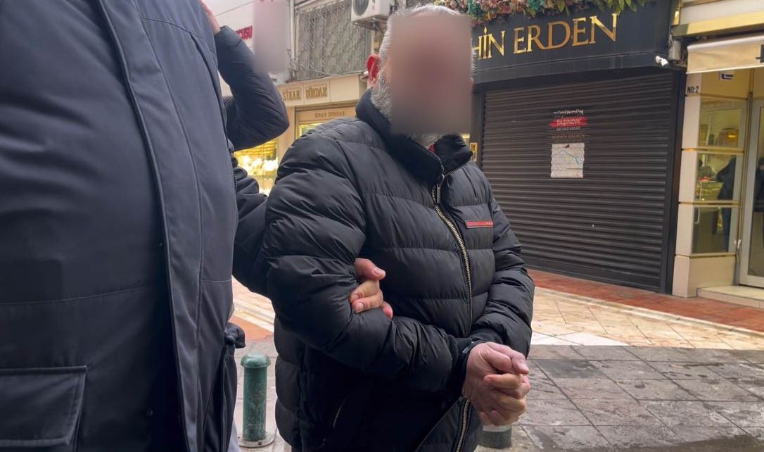 Kuyumcuya yakalanınca sahte altınları teklif etti: "Bunlar sende kalsın"

