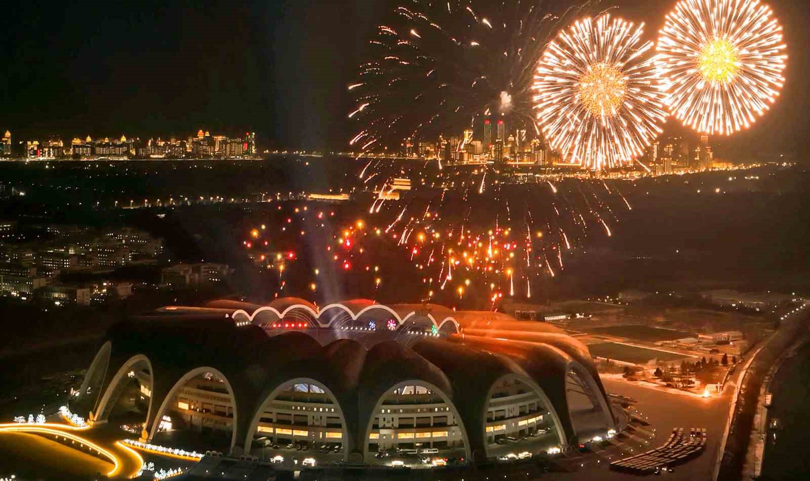 Kuzey Kore yeni yıla görkemli bir kutlama etkinliği ile girdi
