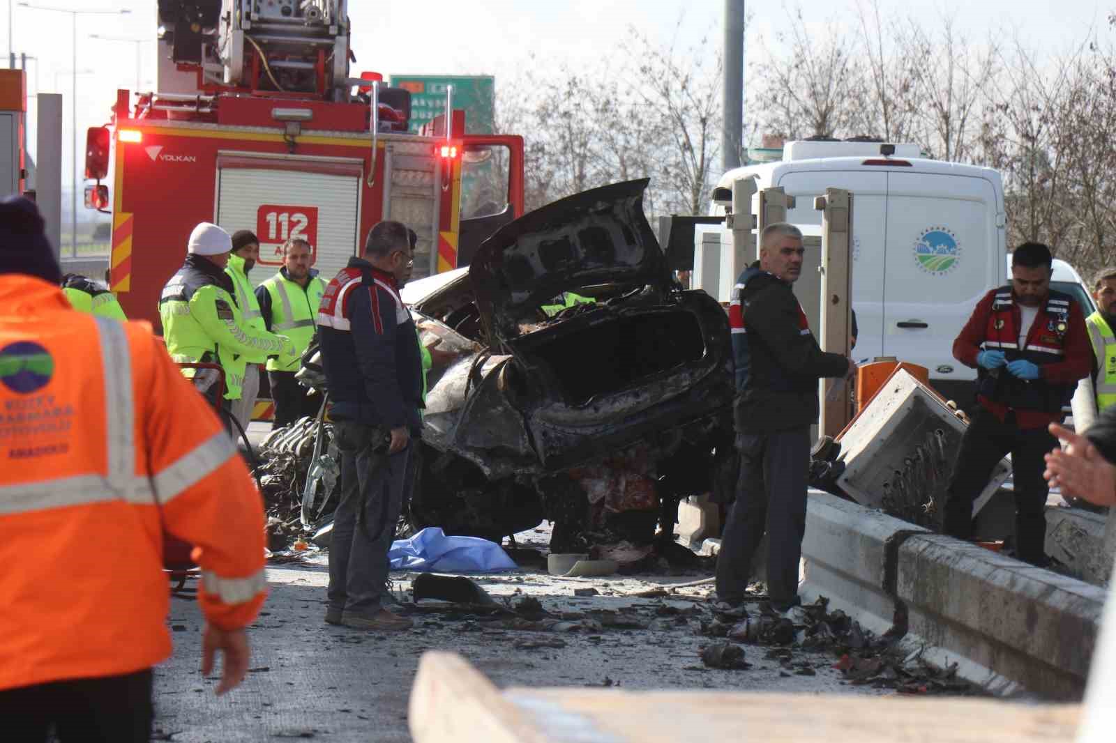 Kuzey Marmara Otoyolu’ndaki feci kazada ölen sürücü toprağa verildi
