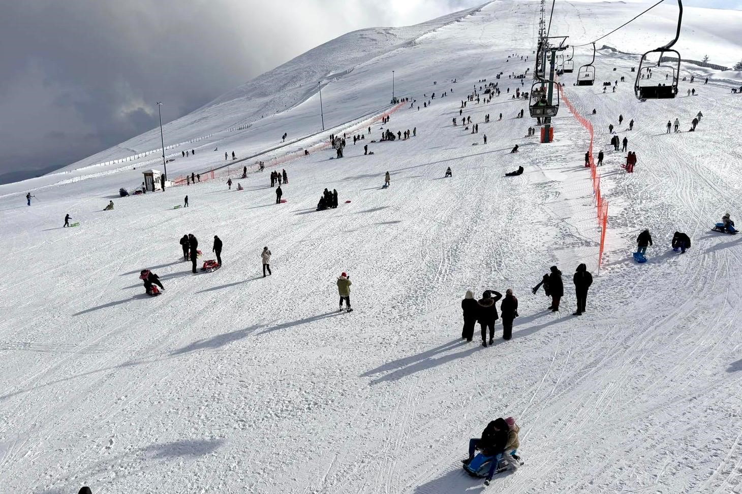 Ladik Akdağ Kayak Merkezi’ne yoğun ilgi
