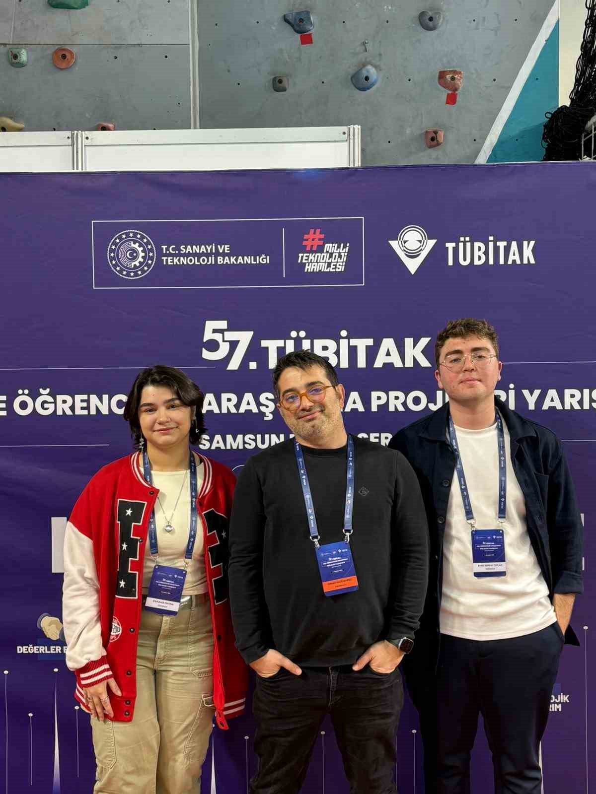 Lise öğrencilerinden "Akıllı Turizm Bilekliği": Otellerde kişiye özel hizmet sağlayacak
Lise öğrencilerinden "Akıllı Turizm Bilekliği": Otellerde kişiye özel hizmet sağlayacak