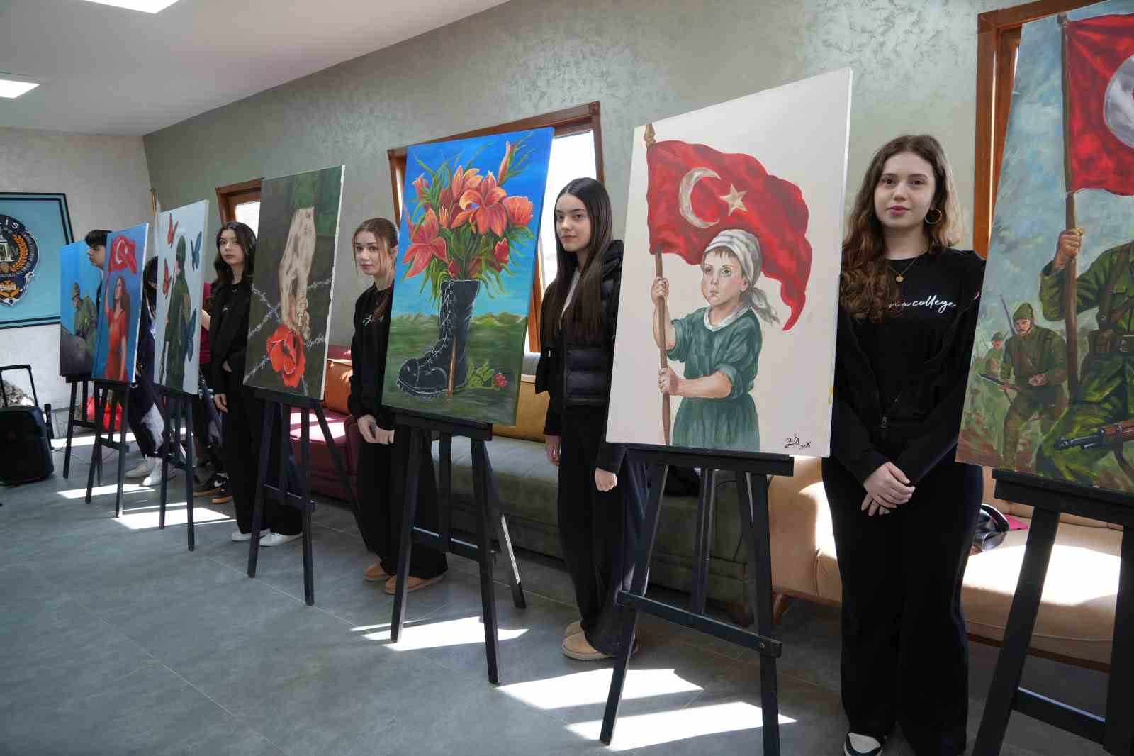 Lise öğrencilerinden Şehitler Günü’ne özel resim sergisi
