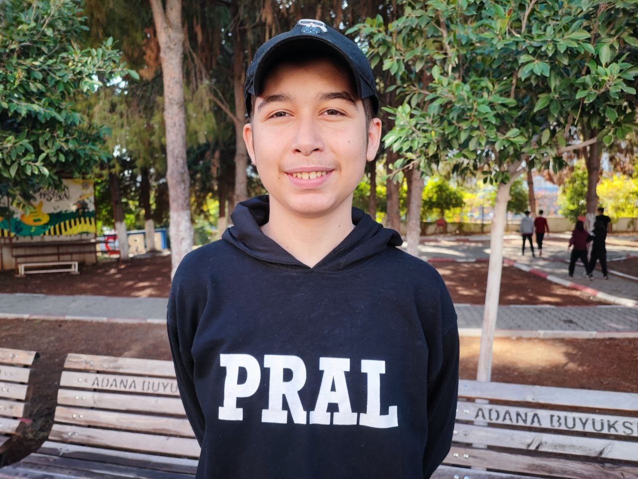 Lise öğrencisi lenf kanserini kendi kök hücreleriyle yendi
