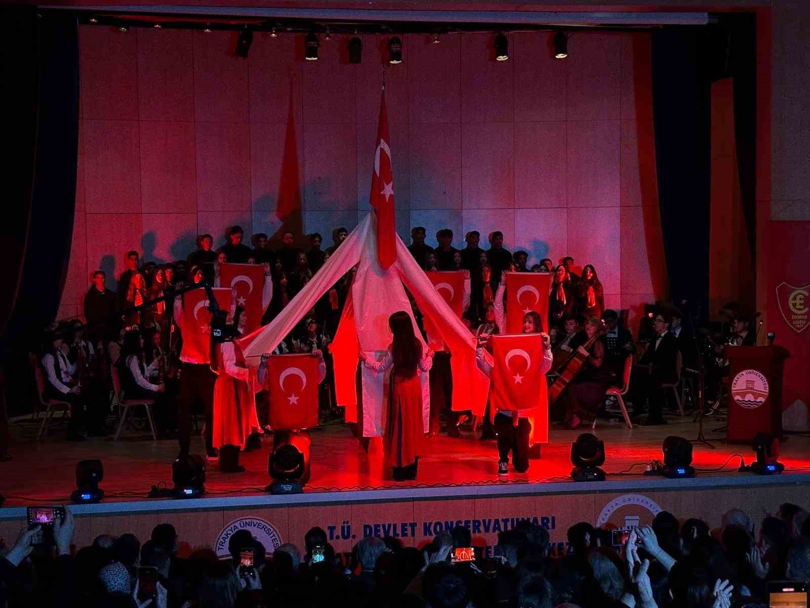 Liselilerden "Korkma, Gençliğin Ruhu Burada" gösterisi
