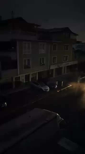 Lodos ile Kocaeli karanlığa gömüldü
