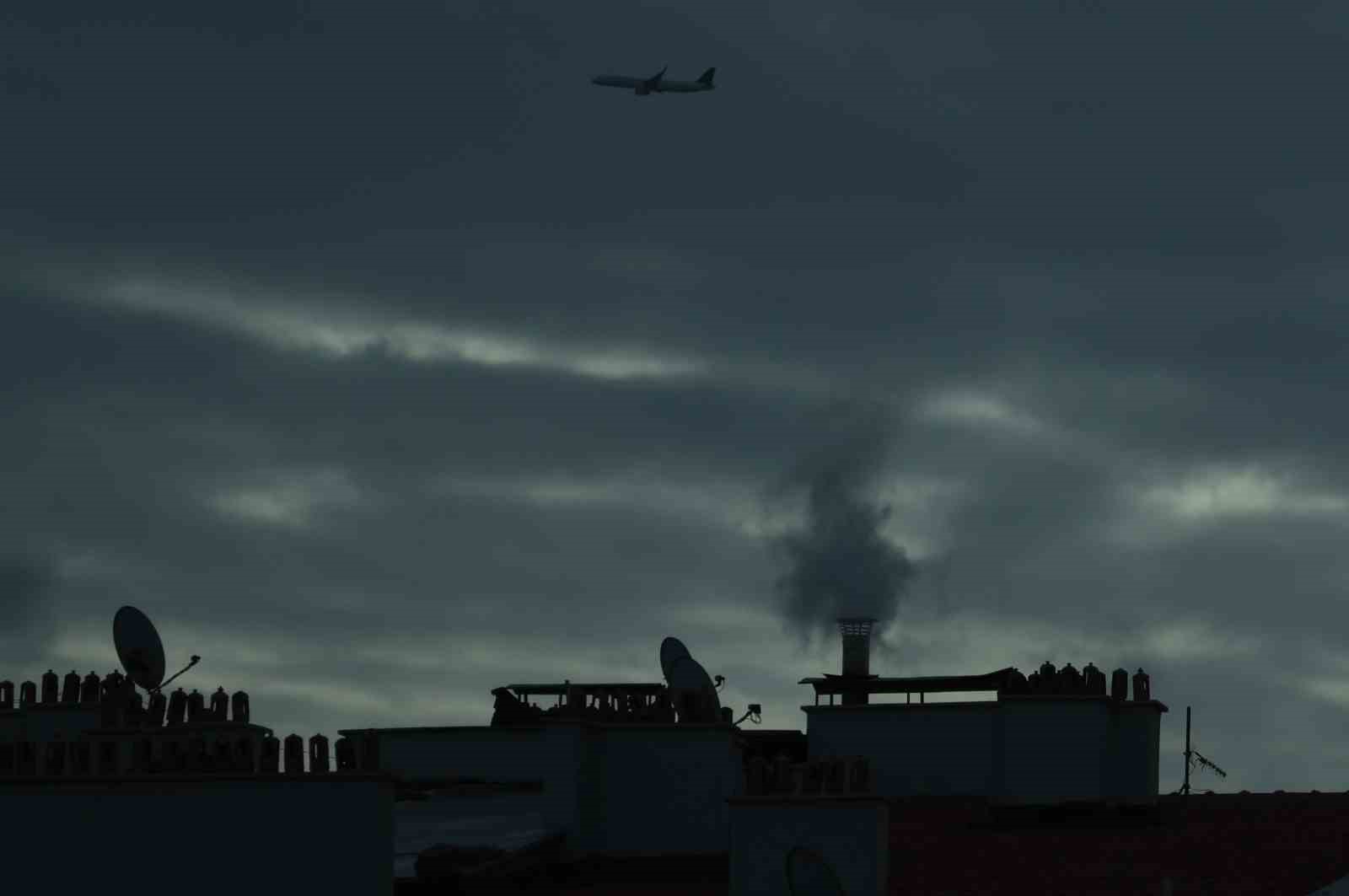 Lodostan sonra gelen tehlikeye karşı uzmanlar uyarıyor
Lodostan sonra gelen tehlikeye karşı uzmanlar uyarıyor