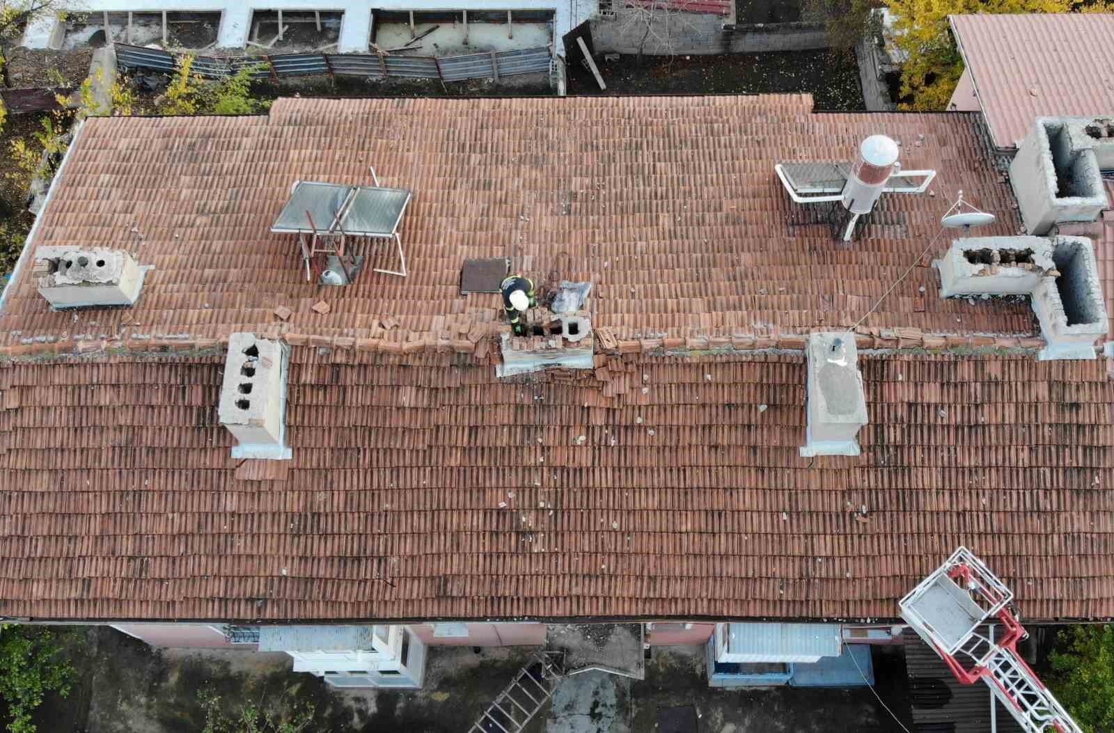 Lodostan sonra gelen tehlikeye karşı uzmanlar uyarıyor
Lodostan sonra gelen tehlikeye karşı uzmanlar uyarıyor