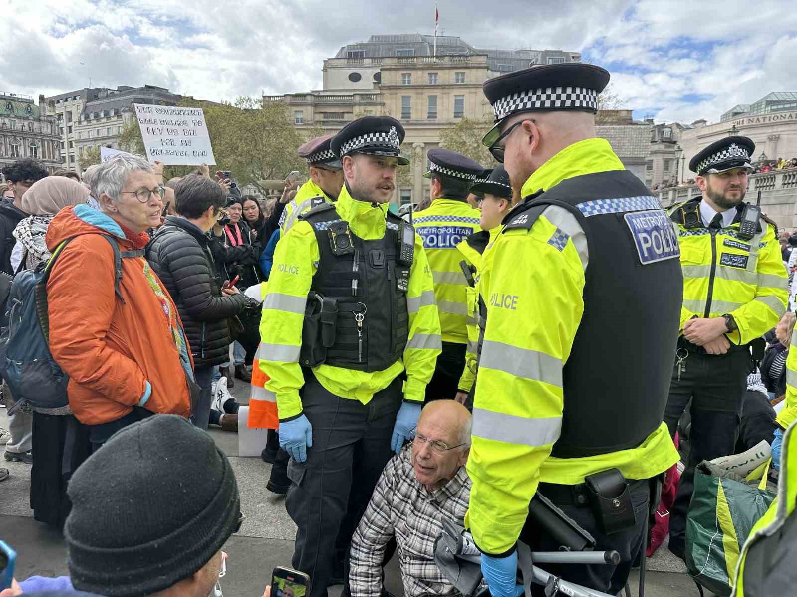 Londra polisinden Filistin’e destek gösterisine müdahale: 212 gözaltı
