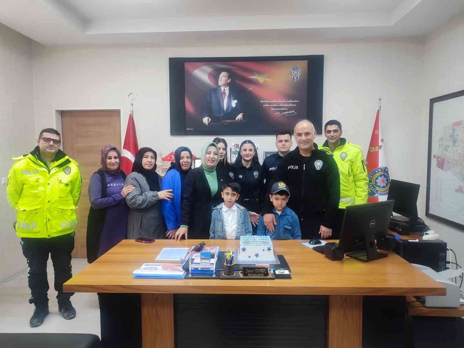 Lösemiyi yenen çocuk bir günlüğüne polis oldu
