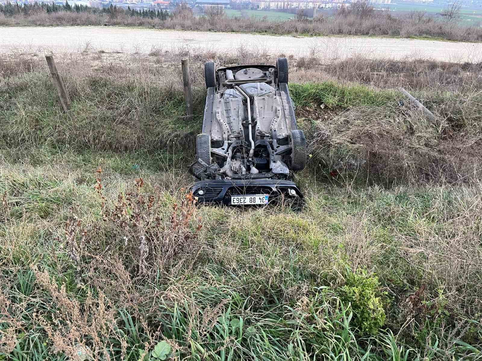 Lüleburgaz’da otomobil şarampole yuvarlandı: 1 yaralı
