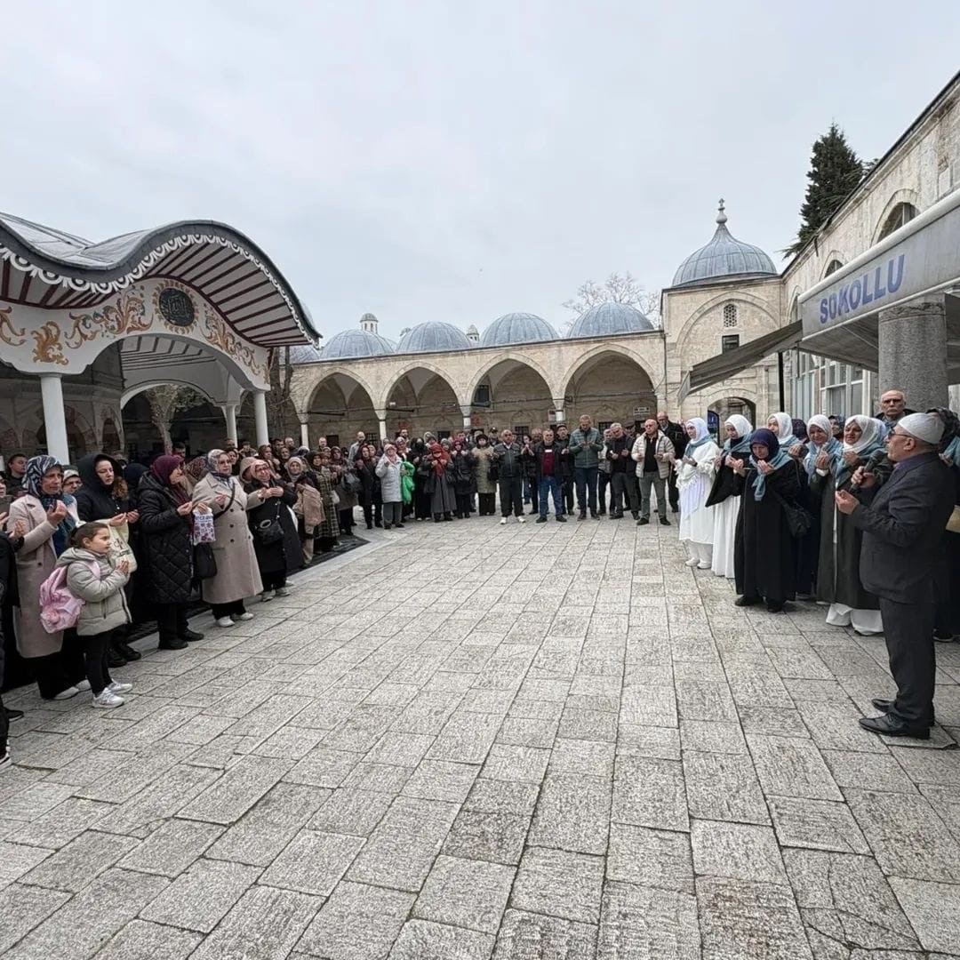 Lüleburgaz’da umre yolcuları dualarla uğurlandı
