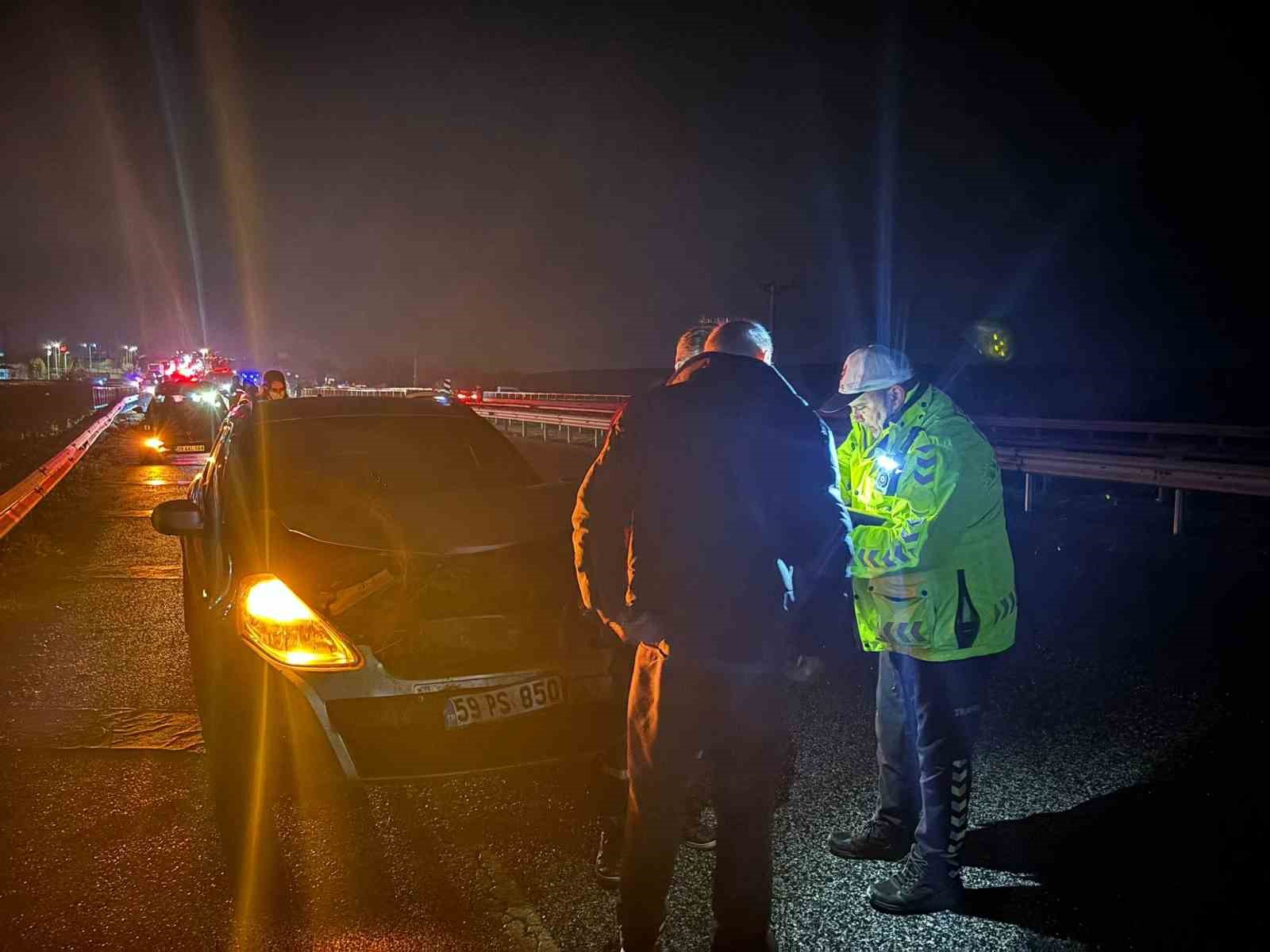 Lüleburgaz’da zincirleme kaza: 2 yaralı, 1 otomobil yandı
