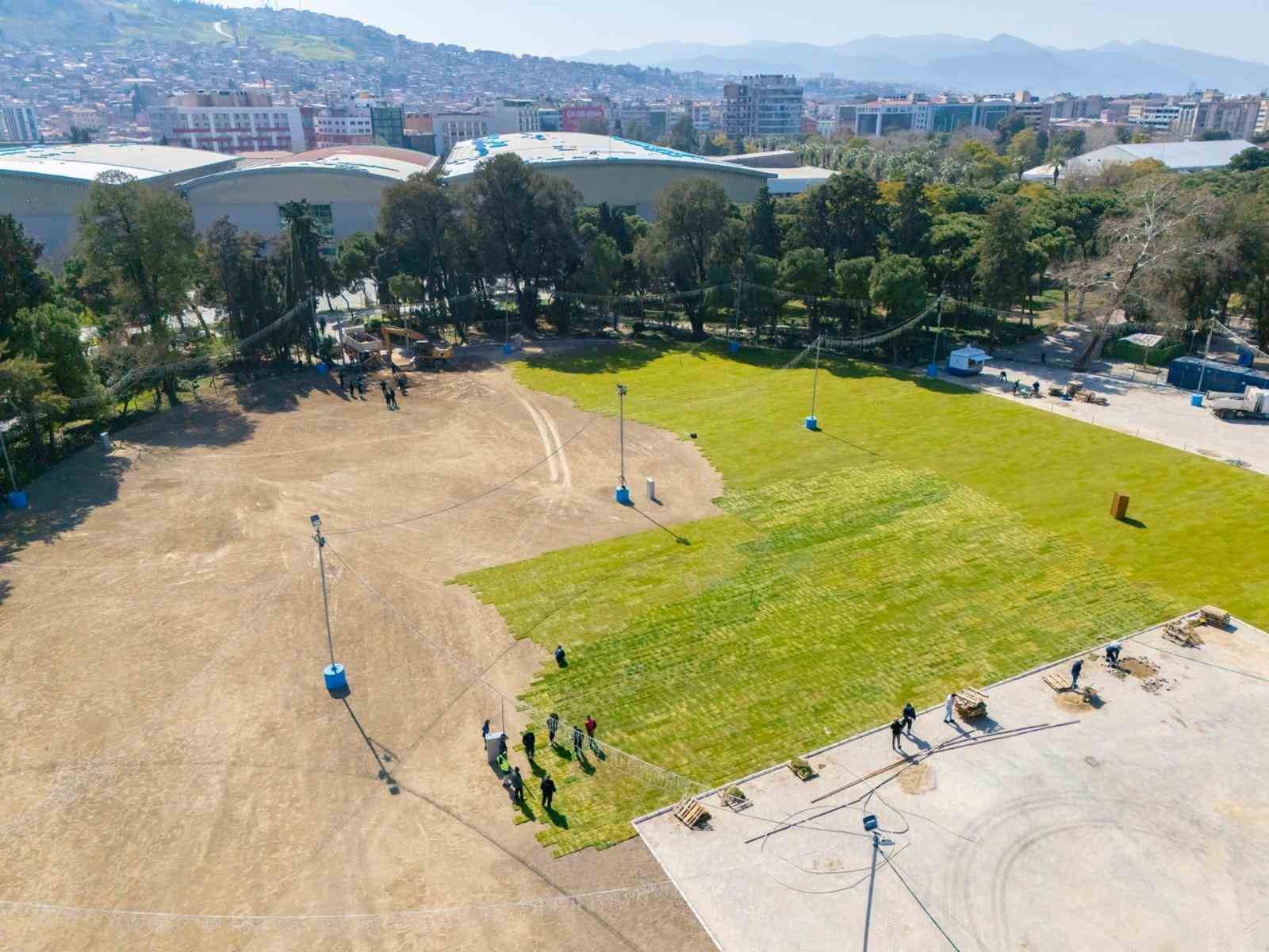 Lunapark alanına yeşille bütünleşen Zeytin Sahne geliyor
