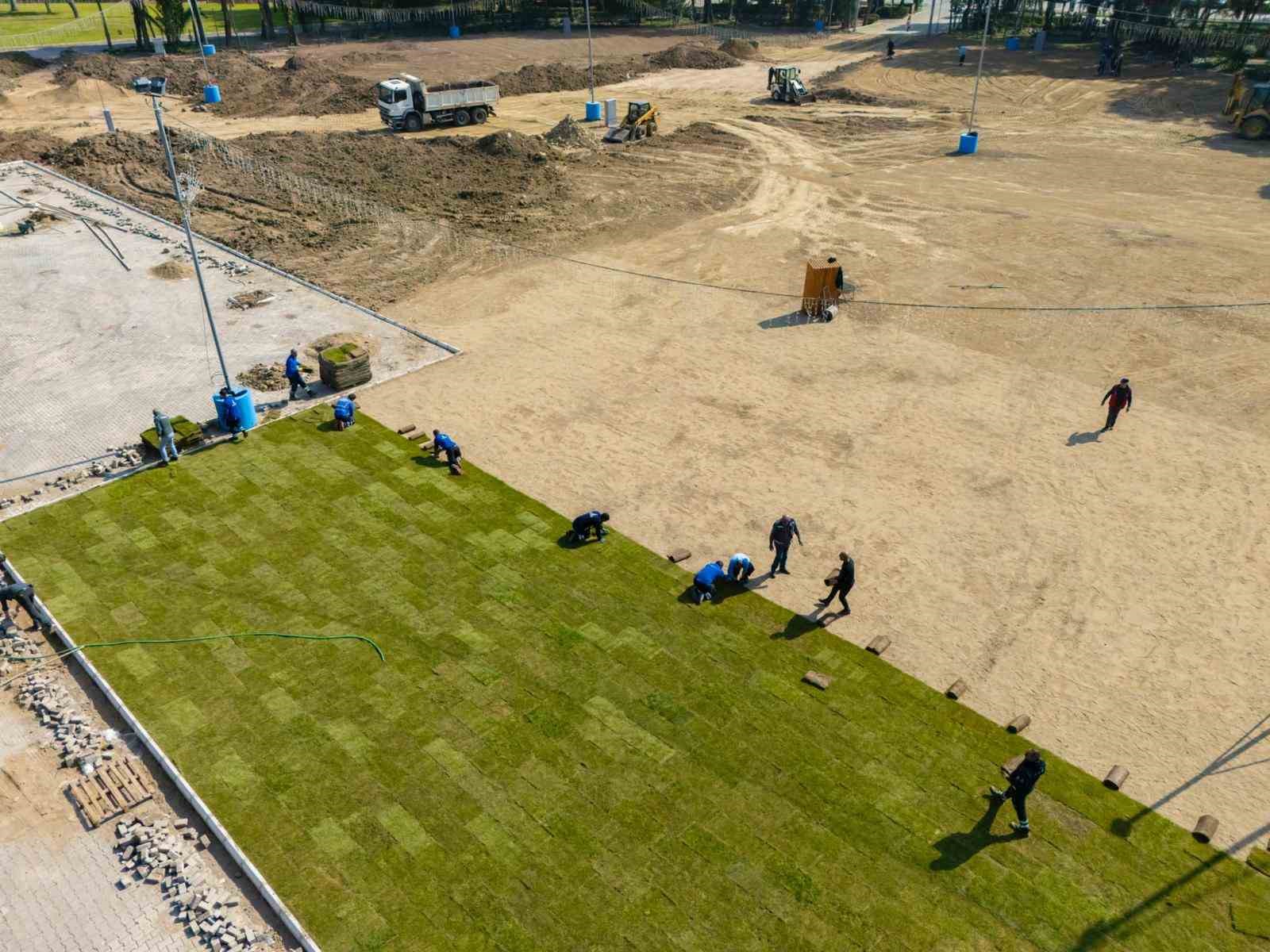 Lunapark alanına yeşille bütünleşen Zeytin Sahne geliyor
