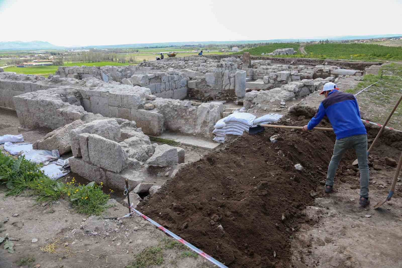 Lystra’da 2026 kazı sezonu başladı
