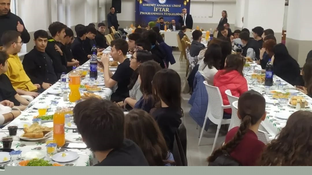 Maarifin Kalbinde Ramazan Etkinliği Edremit’te gerçekleştirildi
